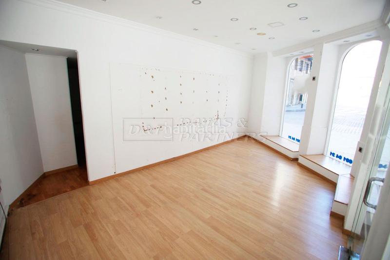 Foto dc91d5ef-0534-4966-94a4-1c7f289e65a1. Alquiler local comercial local com. en alquiler en centro. en Orihuela