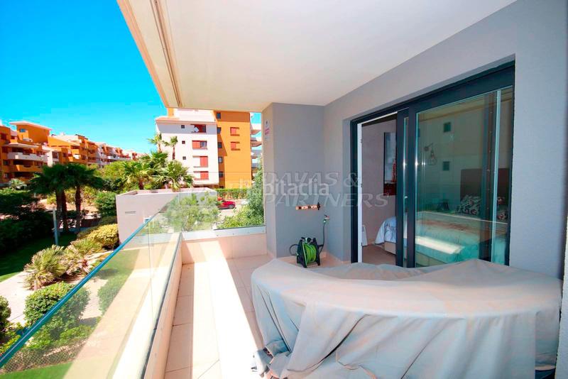 Foto 0179d87c-c606-4601-a8b6-1251efd5c9d2. Appartement avec parking piscine dans Punta Prima Torrevieja