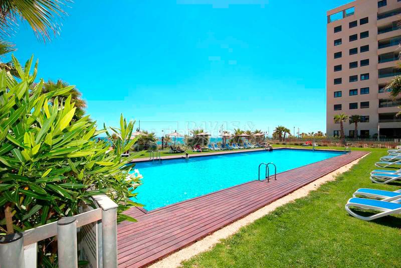 Foto 9f8f5b85-deff-4211-ae9b-539ab9e77572. Appartement avec parking piscine dans Punta Prima Torrevieja