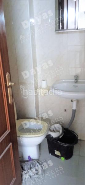 Foto fe13ae81-0c45-47a9-a350-b86c9bfc392d. Location local commercial dans Orihuela ciudad Orihuela