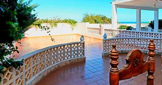 Chalet à Punta Prima. Chalet en venta en punta prima, 2 dormitorios.