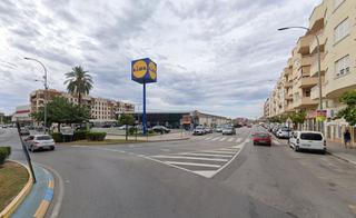Local Comercial a Orihuela Ciudad. Local com. en venta en centro, 5 despachos.