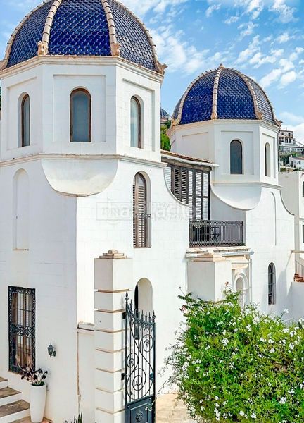 Foto ab904fc5-339b-4c46-80a1-a3179320dda4. Edificio in Altea ciudad Altea