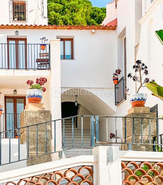 Foto c854e47d-b22f-4948-a410-126702b160bc. Edificio in Altea ciudad Altea