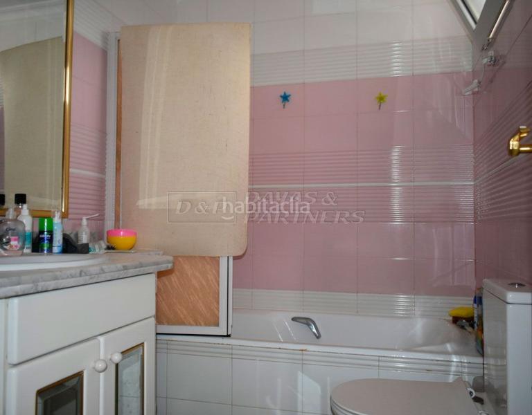 Foto d07fe7a9-14f6-4454-b7eb-91431a8c17e8. Chalet con riscaldamento parcheggio piscina in La Zenia Orihuela