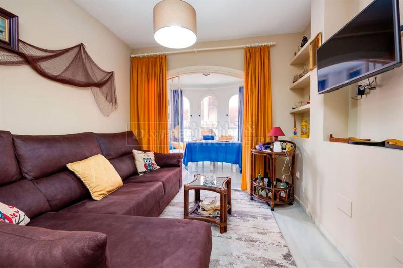 Foto 32044d0d-8d53-4e37-a54d-9170175b3298. Appartement avec piscine dans Zona los Frutales Torrevieja