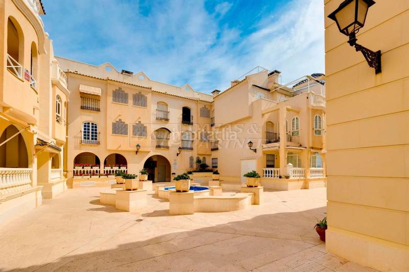 Foto 4e1eb56b-abc0-43df-b86a-ca4ebf7424dd. Appartement avec piscine dans Zona los Frutales Torrevieja