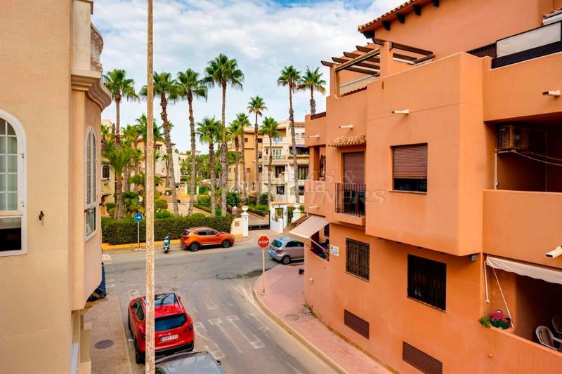 Foto 563f1fa5-a4cd-4cf3-b5ed-b04c2859575d. Appartement avec piscine dans Zona los Frutales Torrevieja