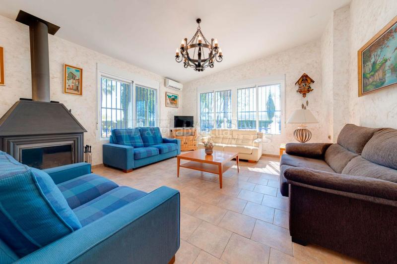 Foto 6a89c86c-9c40-45f5-bc43-47a6a34fa868. Chalet avec parking dans Algorfa