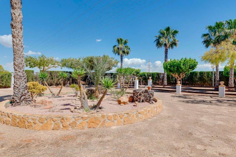 Foto b435fb14-6c3f-477c-8c33-716ab04bb86e. Chalet avec parking dans Algorfa