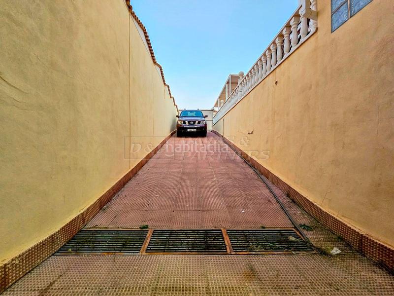 Foto 1bd35fa0-2453-4f95-b3e3-6666e439f3be. Xalet amb calefacció aparcament piscina a Aguas Nuevas Torrevieja