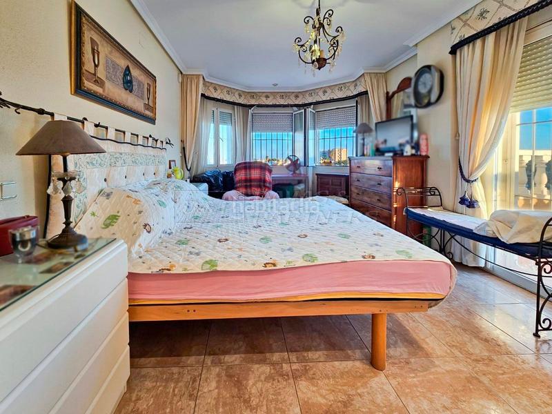 Foto 41043e02-3333-4deb-940e-9fa83553e1dc. Xalet amb calefacció aparcament piscina a Aguas Nuevas Torrevieja