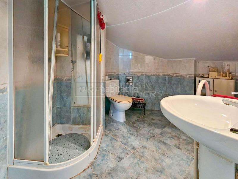 Foto 684efdcc-0d6c-4a2a-93cc-0b0988a39d4d. Xalet amb calefacció aparcament piscina a Aguas Nuevas Torrevieja