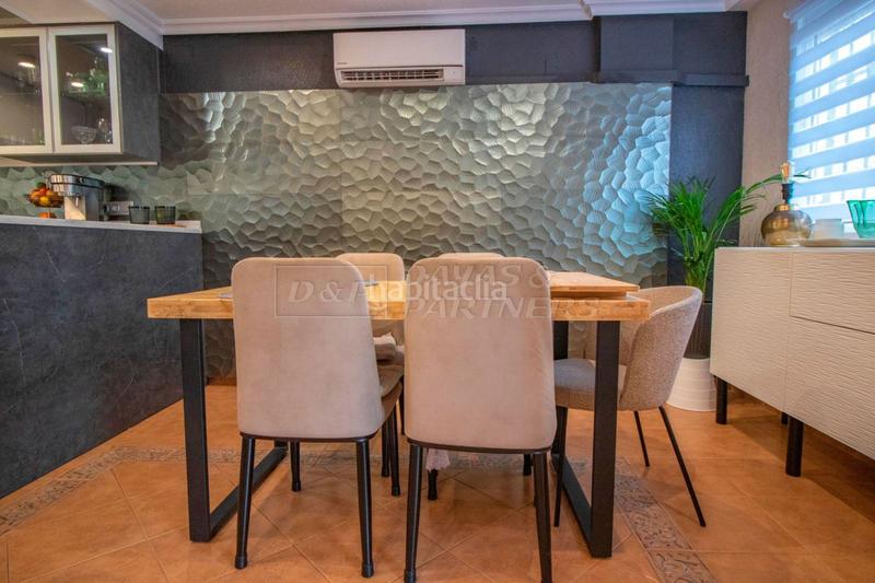 Foto 782cbe2a-355e-484c-9d7f-8bfbad79a541. Casa adossada amb aparcament piscina a Zona los Frutales Torrevieja