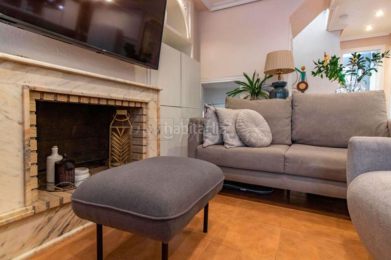 Foto 7b856e95-9c15-4ec7-8f0a-777ec3ee4320. Casa adossada amb aparcament piscina a Zona los Frutales Torrevieja