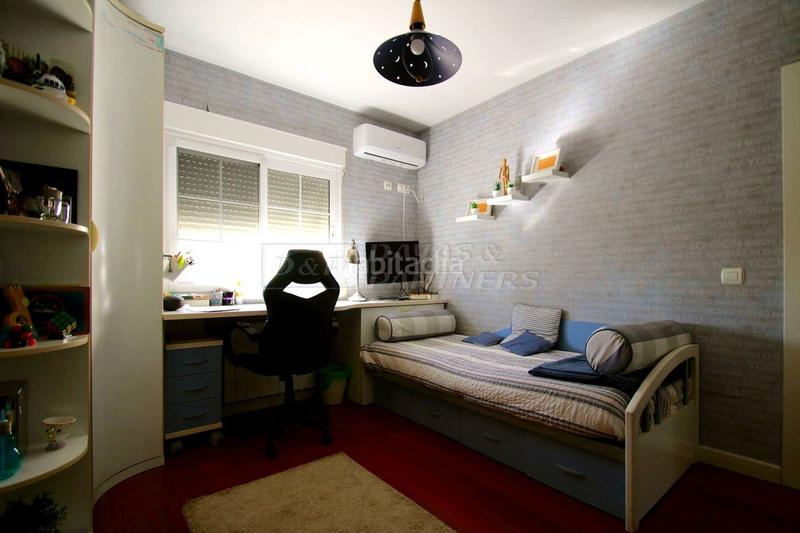 Foto 0f66ff87-a48e-41b5-b0da-ee3c7c6b3b46. Chalet villa en venta en las calas, 7 dormitorios. en Torrevieja