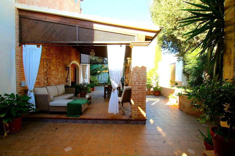 Foto 2ef18f82-8273-4ecc-92ed-0e2f17788732. Chalet villa en venta en las calas, 7 dormitorios. en Torrevieja