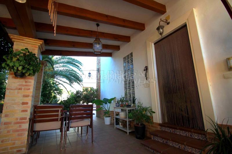 Foto 6c6e0a7e-71ea-4664-aea6-337b8b5583f5. Chalet villa en venta en las calas, 7 dormitorios. en Torrevieja