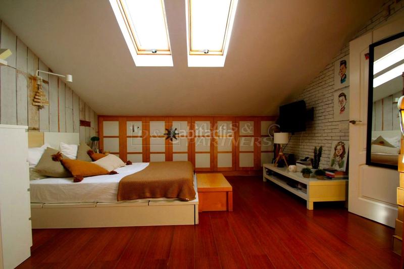 Foto 884b7140-71da-4242-8bbe-ad29410a772d. Chalet villa en venta en las calas, 7 dormitorios. en Torrevieja