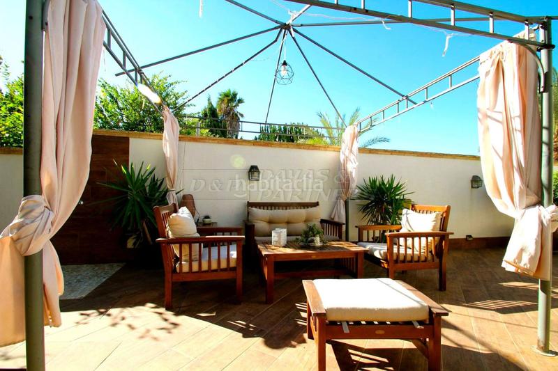 Foto c913d491-f2e7-47ca-b16e-17d5527564ad. Chalet villa en venta en las calas, 7 dormitorios. en Torrevieja