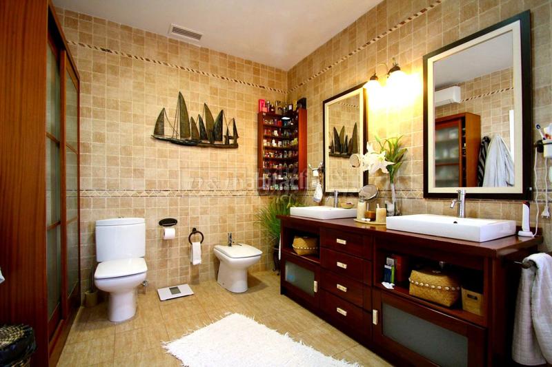 Foto e908dc02-9af4-42e1-babb-32a3595d3f5a. Chalet villa en venta en las calas, 7 dormitorios. en Torrevieja