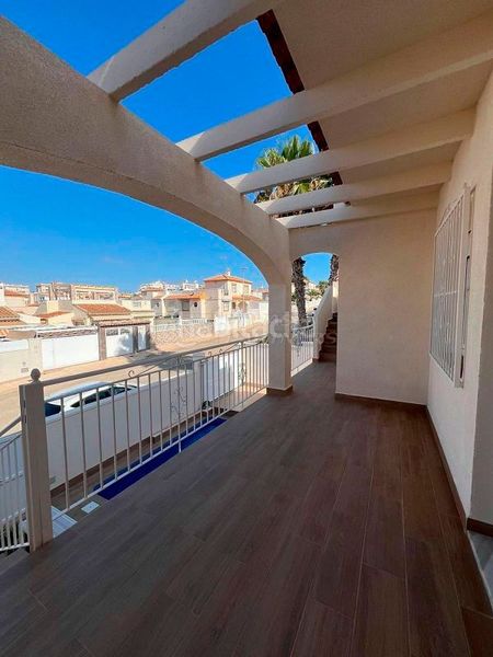 Foto b6db33cd-9740-485e-9e8a-eab4eb366934. Xalet amb aparcament piscina a Miramar - Torre del Moro Torrevieja