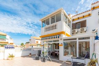 Maison jumelée à Cañada del Molino. Adosado en venta en torremata, 2 dormitorios.