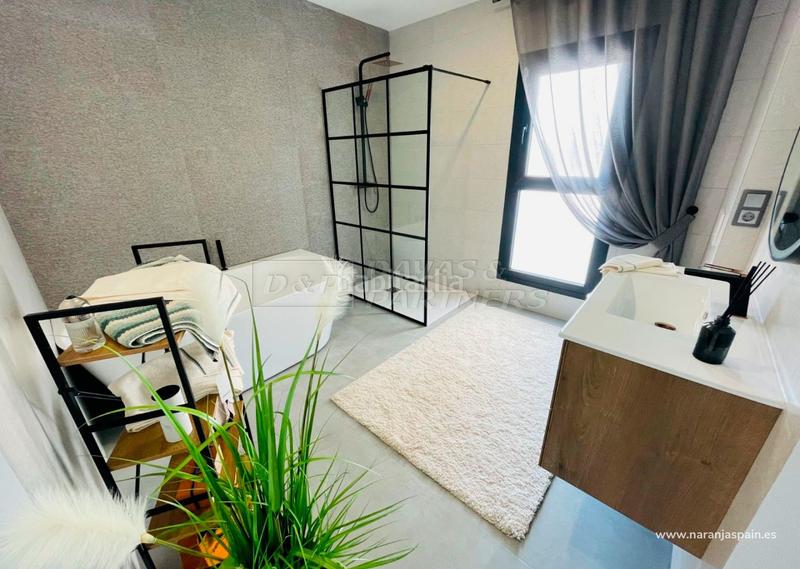 Foto 81e59599-bc56-49d9-9cbc-e38143981175. Chalet villa en venta en Aguas Nuevas, 5 dormitorios. en Torrevieja