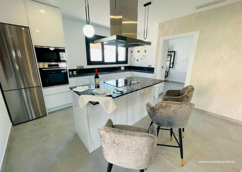 Foto a9faa741-a85a-41a6-bbf3-45589160f81b. Chalet villa en venta en Aguas Nuevas, 5 dormitorios. en Torrevieja