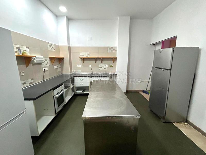 Foto 9db134af-f7d8-418c-9842-40502de228b8. Alquiler local comercial local en alquiler en centro. en Torrevieja