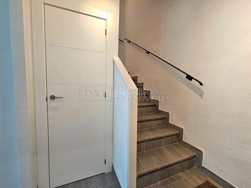 Foto 3a0c0636-1ef3-48f0-b0a5-0f7bb37d602f. Casa adossada amb aparcament piscina a Aguas Nuevas Torrevieja