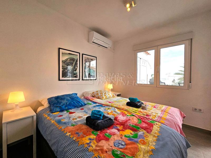 Foto 7c097b02-0f3e-45b1-b5cc-3d8e8e69a65b. Casa adossada amb aparcament piscina a Aguas Nuevas Torrevieja