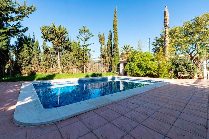 Foto 348bb601-dd9a-4990-8ce3-5dda9a09238e. Maison avec parking piscine dans Orihuela ciudad Orihuela