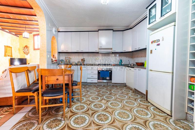 Foto 5179ae79-00dd-4a22-a1f5-9b9115ae0ada. Maison avec parking piscine dans Orihuela ciudad Orihuela