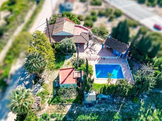 Maison à Orihuela Ciudad. Casa en venta en orihuela, 4 dormitorios.