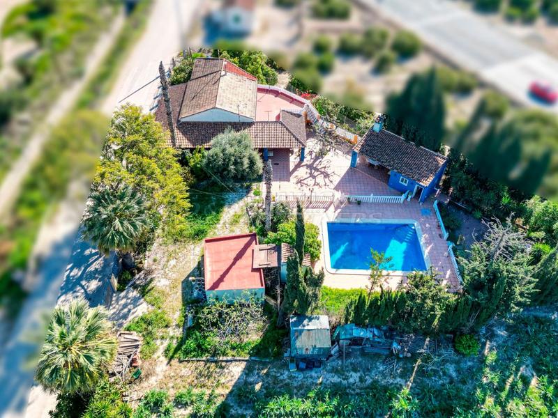 Foto d0bdff30-326f-4eb4-8820-af1a6d7359d6. Maison avec parking piscine dans Orihuela ciudad Orihuela