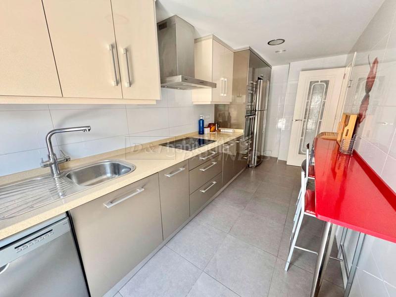 Foto 986c4940-9445-4d7f-8bf4-75d71114d647. Ático atico en venta en centro, 3 dormitorios. en Orihuela