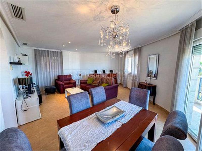 Foto 93ad5c14-a20b-40e1-8e5f-bc0cc64d3b96. Pis amb aparcament a Centro - Muelle Pesquero Torrevieja