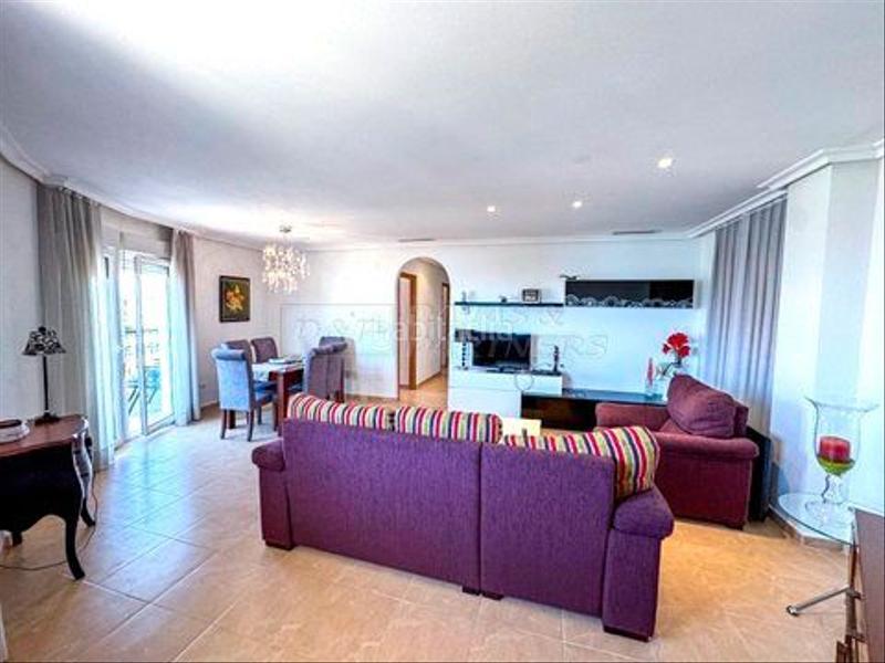 Foto d5c589dc-a7e2-4c65-83f3-dcd4e99d513c. Pis amb aparcament a Centro - Muelle Pesquero Torrevieja