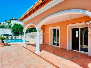 Chalet en Riu magre 7. Villa en venta en pedreguer, 3 dormitorios.