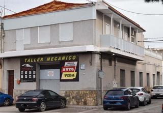 Maison à Orihuela Ciudad. Casa en venta en orihuela, 6 dormitorios.
