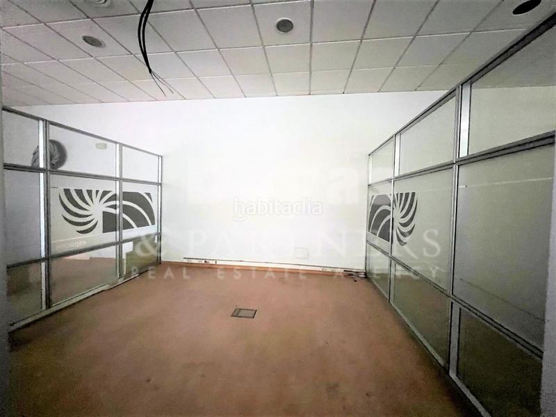 Foto 4328f492-0731-4a0a-a4e9-d9f2f5b1871a. Lloguer local comercial a principe de asturias 4 a Orihuela