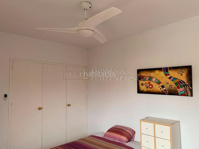 Foto 4de260a2-dcb8-4aa7-bd3f-5cee5f2cc062. Xalet amb aparcament a La Zenia Orihuela