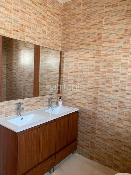 Foto 51b50aba-8b76-4590-87af-66244b23583b. Xalet amb aparcament a La Zenia Orihuela