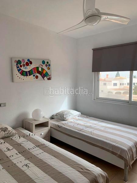 Foto 69787764-719f-4d47-b0c2-68f05cb4861a. Xalet amb aparcament a La Zenia Orihuela