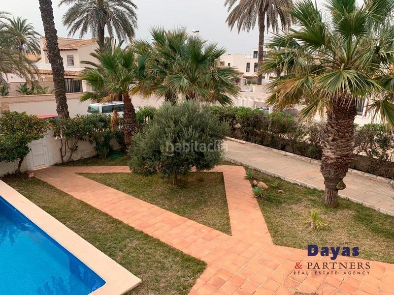 Foto e205bc1d-ab9f-46e6-b044-8c12fa73744a. Chalet dans mayor 51 dans La Zenia Orihuela