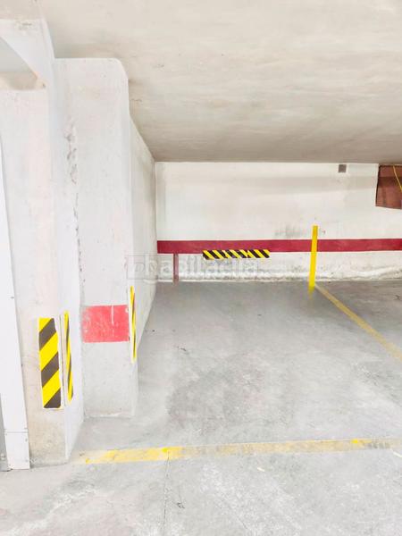 Foto 799db980-24eb-44f0-accb-e57afd204f99. Parking voiture dans Orihuela ciudad Orihuela