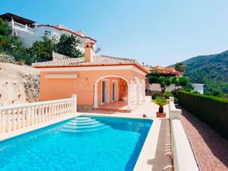 Casa en Riu magre 7. Casa en venta en pedreguer, 3 dormitorios.