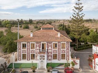 Lloguer Local Comercial a Del mar 1. Local com. en alquiler en montesinos los, 13 despachos.