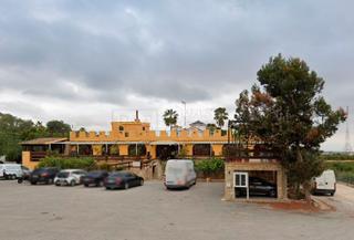 Local Comercial a Jacarilla. Restaurante en venta en jacarilla, 6 dormitorios.